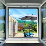 Apartment Lux Apartment Sea Shell With Jacuzzi Makarska