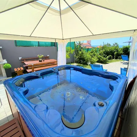 Lux Apartment Sea Shell With Jacuzzi * Makarska