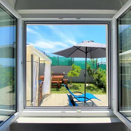 Apartment Lux Apartment Sea Shell With Jacuzzi Makarska
