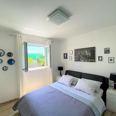 Lux Sea Shell With Jacuzzi Apartamento *