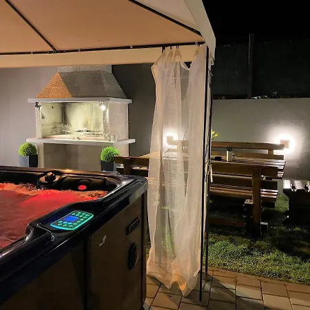 Lux Sea Shell With Jacuzzi Apartman *