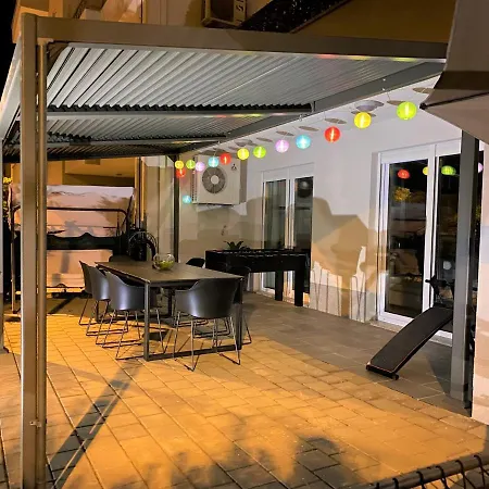 Lux Sea Shell With Jacuzzi Apartman *