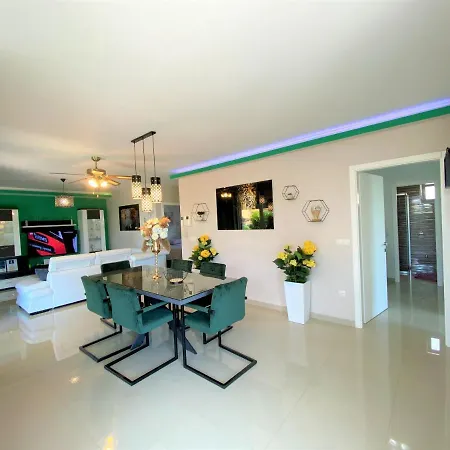 Lux Sea Shell With Jacuzzi 아파트