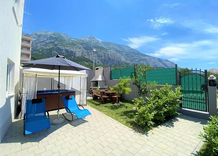 Lux Sea Shell With Jacuzzi * Makarska