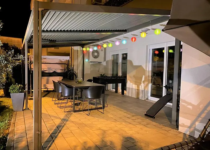 Lux Sea Shell With Jacuzzi Apartmán *