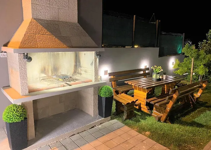 Lux Sea Shell With Jacuzzi Apartmán *