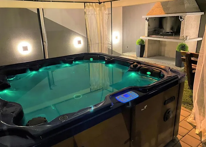 Apartmán Lux Sea Shell With Jacuzzi Makarská