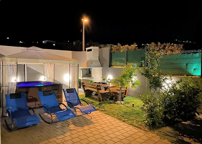 Lux Sea Shell With Jacuzzi Apartmán