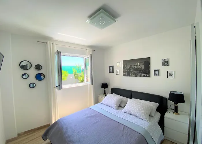 Lux Sea Shell With Jacuzzi Apartamento *